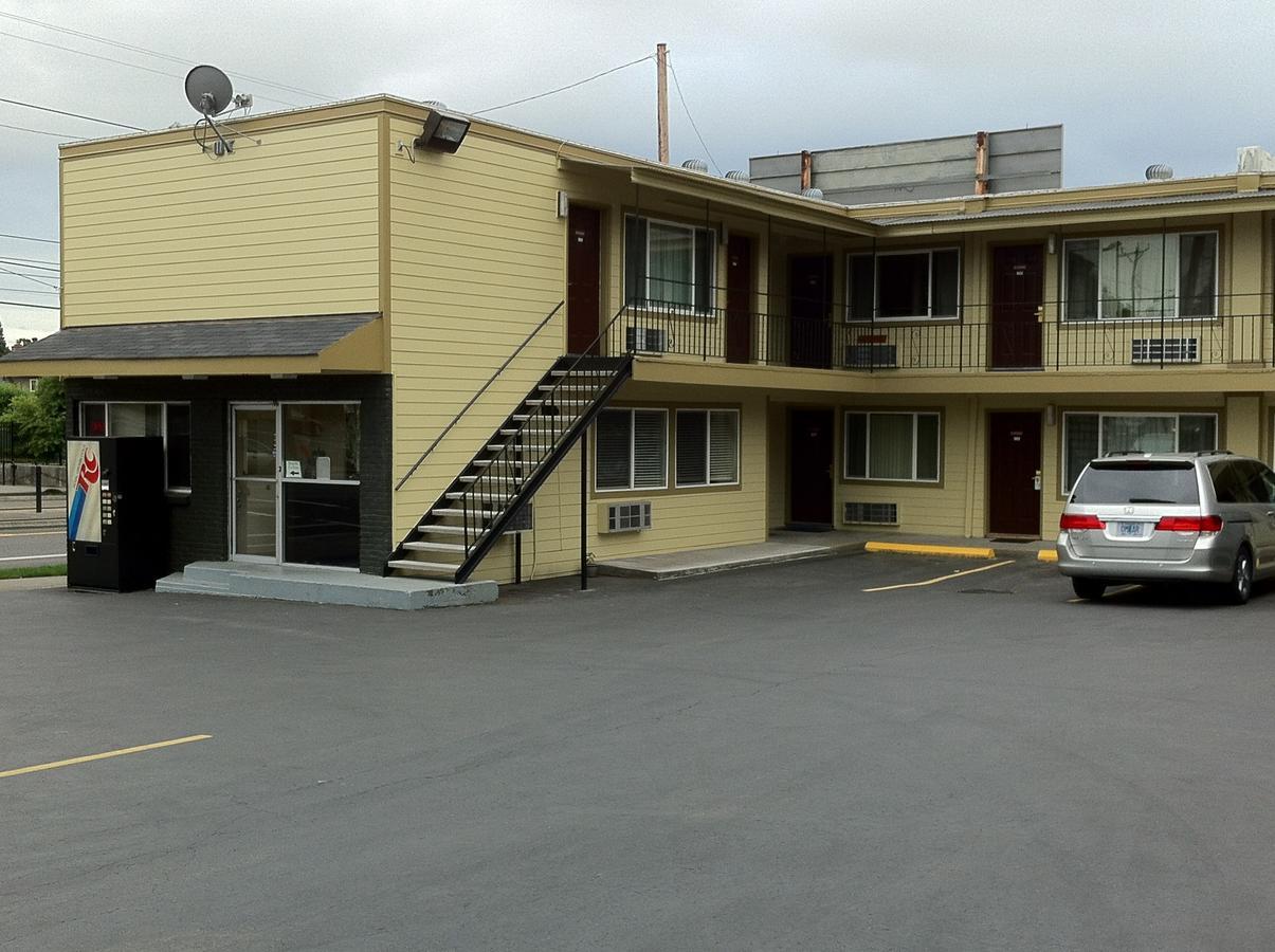 Economy Inn Портленд Экстерьер фото