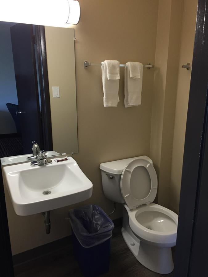 Economy Inn Портленд Экстерьер фото