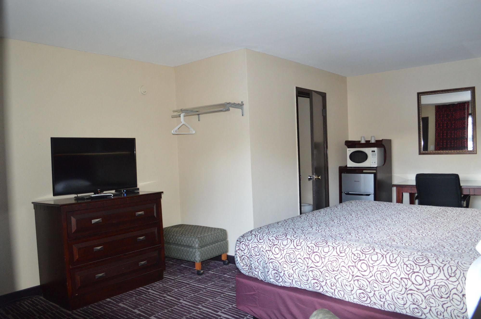 Economy Inn Портленд Экстерьер фото